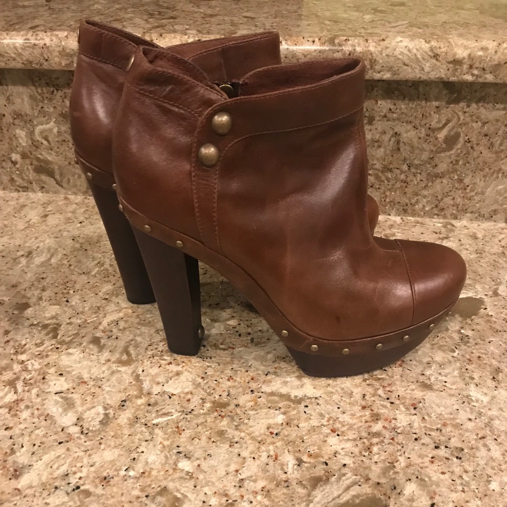 🍂UGG Tall heeled Ugg leather boots